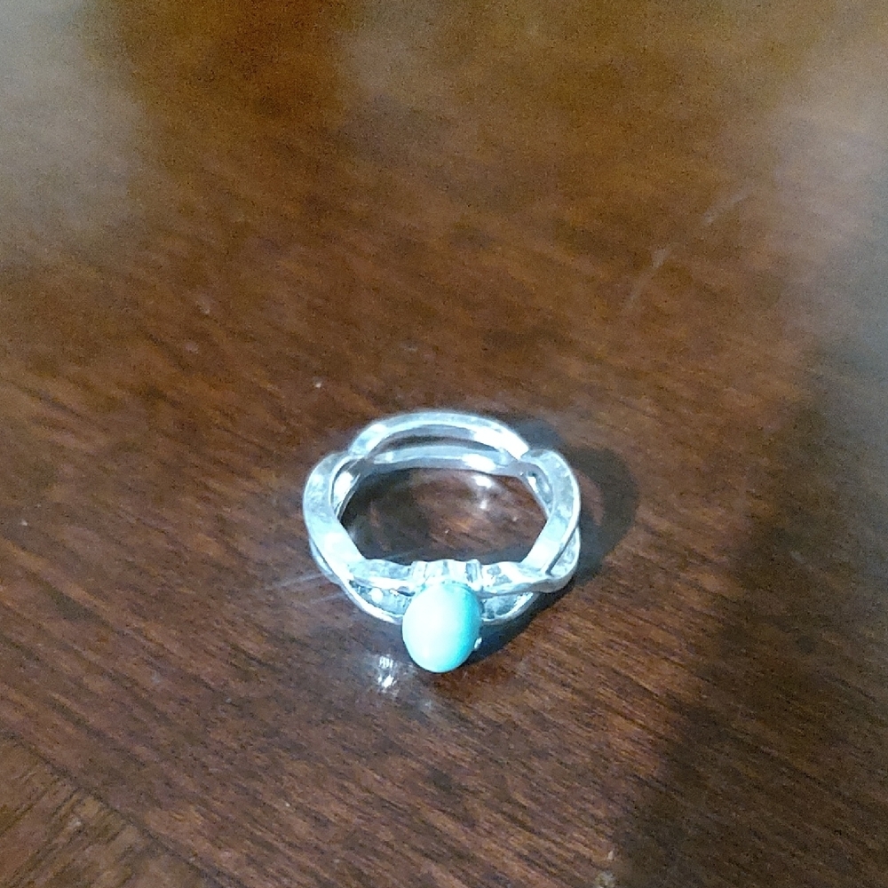Chic Silver Ring with Aqua Stone